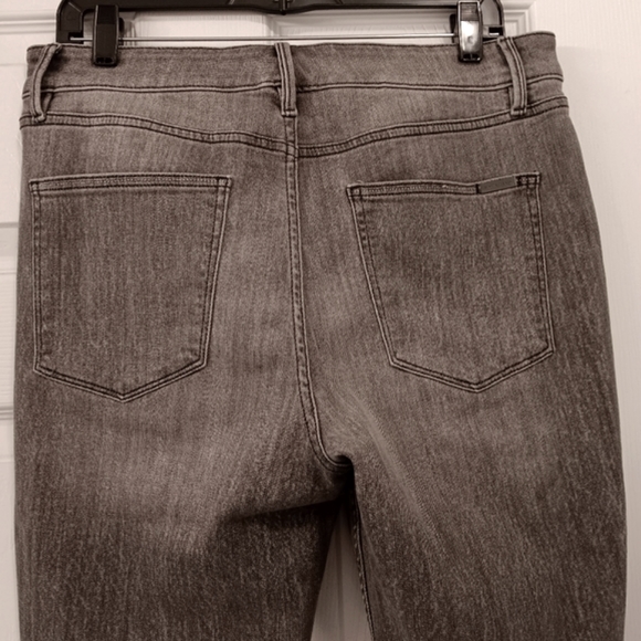 White House Black Market High Rise Bootcut Cropped Jeans, Size 12, Gray - Picture 3 of 7